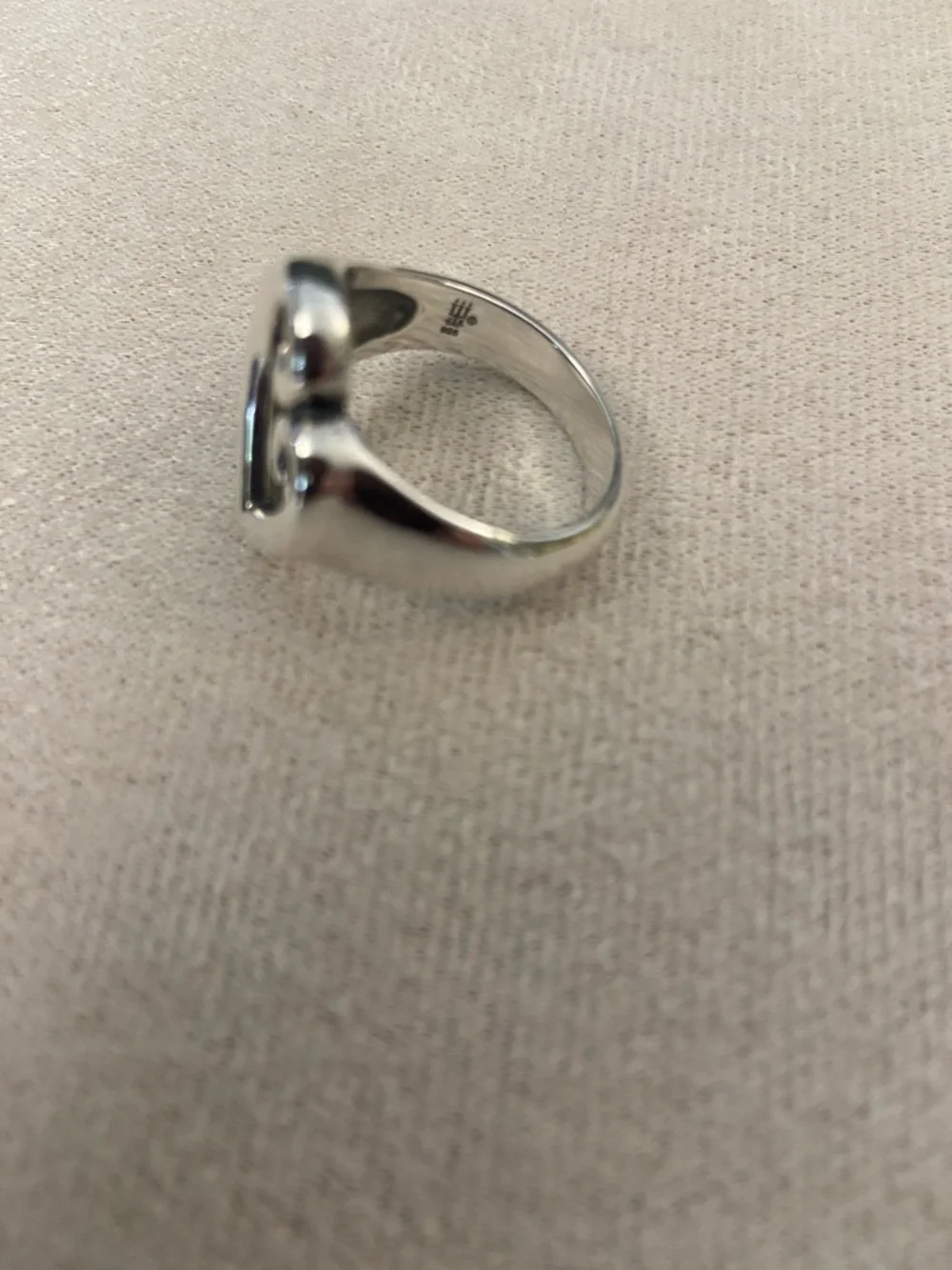 James Avery "Mother's Love" Sterling Silver Open Heart Ring. Size 8 - Picture 11 of 17
